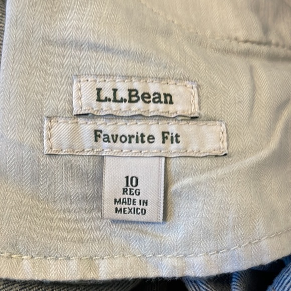 Women's True Shape Jeans, Straight-Leg Light Indigo Size 10 - Picture 7 of 9